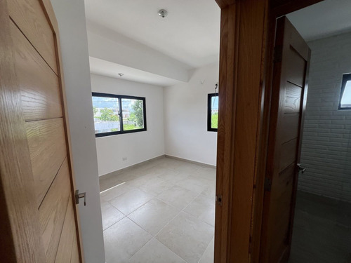 Casa En Venta Lista A Estrenar En Punta Cana Con Club De Playa Rosa Marina