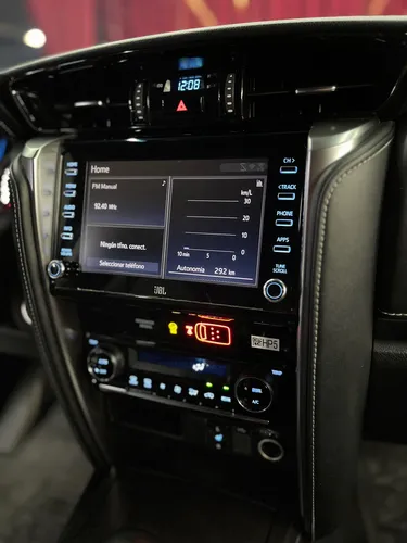 Toyota Fortuner 2.4 Srv