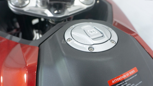 Voge 650 Dsx Moto Touring Con Baules De Regalo