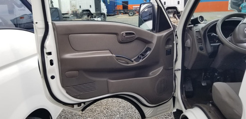 Imagem 13 de 15 de Hyundai Hr (2016) Carroceria De Ferro