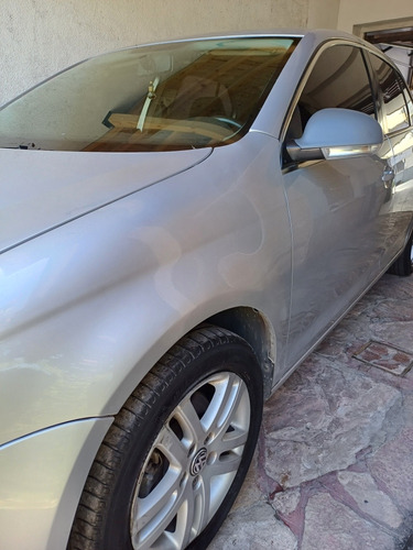 Volkswagen Vento 2.5 Advance 170cv
