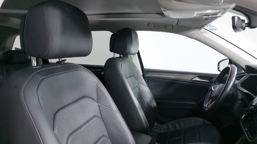 Volkswagen Tiguan 1.4 R-LINE DCT
