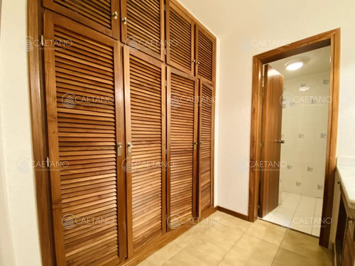 Venta Apartamento 3 Dormitorios, Piso Alto, Torre Tradicional En Punta Del Este