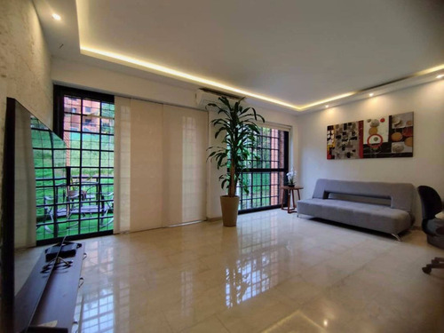 Imagen 2 de 26 de Townhouse En La Urbanización Residencial Bosque Encantado La Boyera El Hatillo Caracas