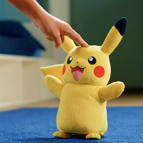 Pokémon Peluche Con Luces Y Sonidos Pikachu Plush