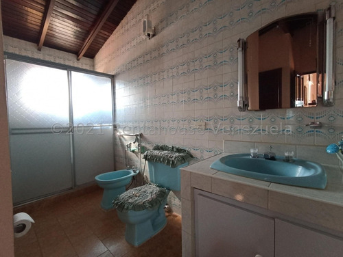 Imagen 8 de 14 de Acogedora Casa En Venta El Castaño 22-3410 Dc