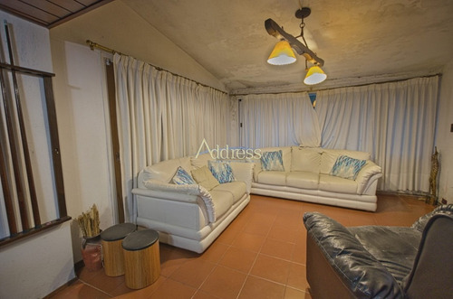 Casa Con Piscina Y Parrillero En Alquiler- Ref: 2991