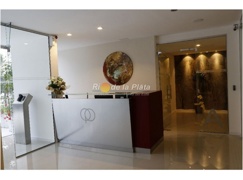 Oficina En Venta Y Alquiler En Punta Del Este - Ubicado Sobre Avenida Italia En Zona De Design District- Ref: 12192