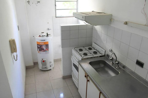 Imagen 9 de 29 de Departamento Venta 2 Dormitorio Al Frente Y 55 Mts 2 Totales - La Plata