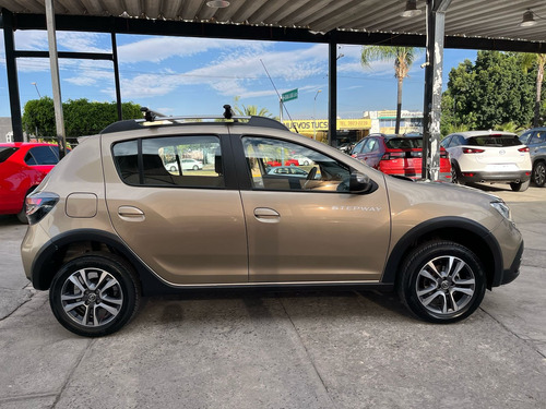 Renault Stepway 1.6 Intens Cvt