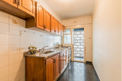 Departamento De 4 Ambientes En Venta, Temperley