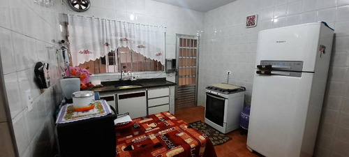 Sobrado Com 4 Dormitórios À Venda, 250 M² Por R$ 478.700,00 - Itaquera - São Paulo/sp - So0202