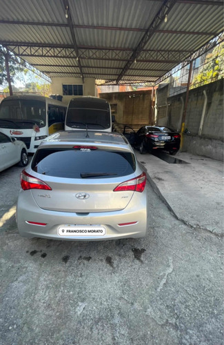 Imagem 2 de 13 de Hyundai Hb20 2015 1.0 Comfort Style Flex 5p