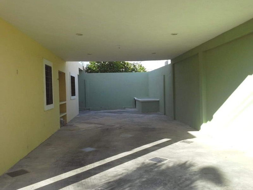 Imagen 4 de 11 de Casa Sola En Renta Fracc Res Pensiones 4ta Secc