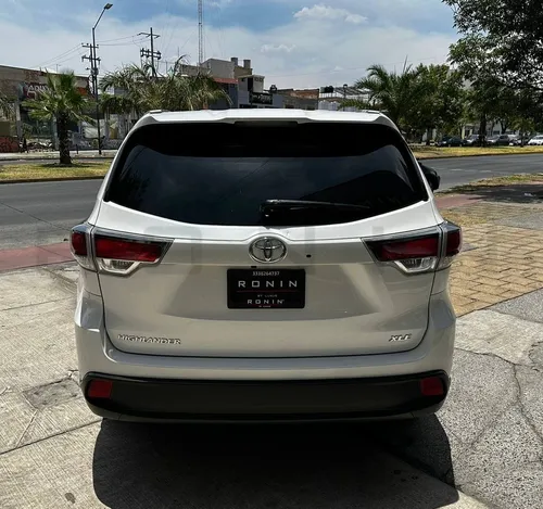 Toyota Highlander 3.5 Xle At