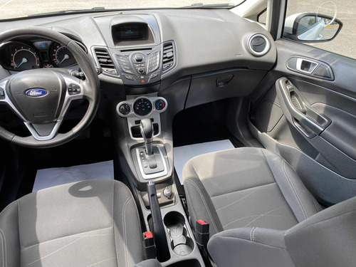 Ford Fiesta Kinetic Design 2017 1.6 Se Powershift 120cv