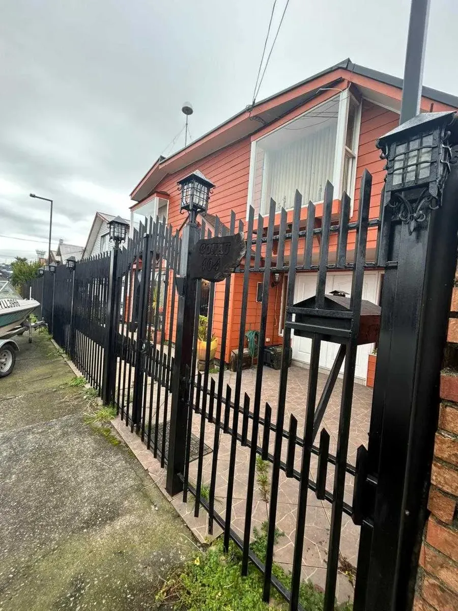 Imagen 2 de 23 de Amplia Casa 4d/3b En Villa Antihual (164170)