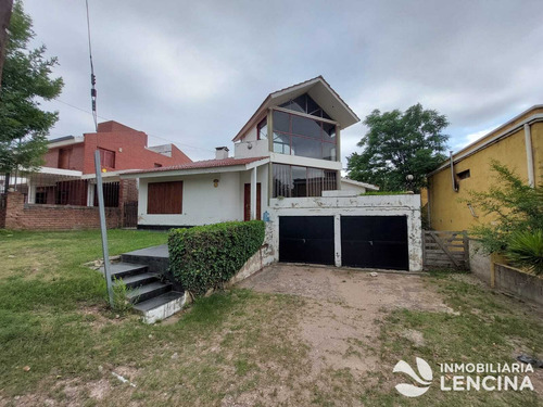 Imagen 3 de 22 de Casa En Venta - 3 Dormitorios - Carlos Paz