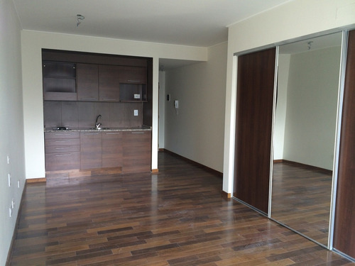 Imagen 3 de 13 de Venta Departamento Monoambiente Con Balcon Al Frente - Paraguay 154