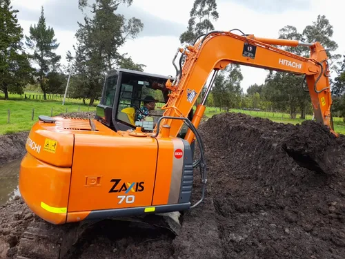 Retroexcavadora Hitachi Zx70-3 2013 Japonesa