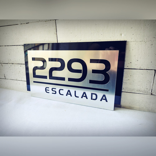 Cartel Indicador De Dirección Calle Número Puerta Plata Horizontal