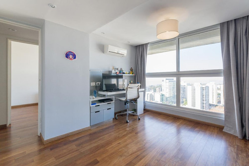 Imagen 15 de 23 de Excelente Triplex Pisos 17,18 Y 19 Con Terraza Propia, Vistas A La Ciudad Y Al Rio.