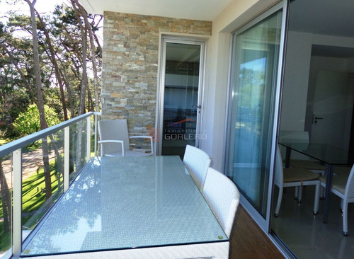 Imagen 12 de 30 de Venta De Apartamento En Mansa, Punta Del Este - 2 Dormitorios - Terraza Parrillero