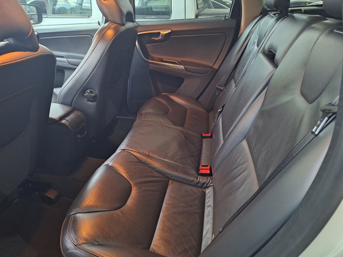 Volvo XC60 2.0 T5 COMFORT FWD TB