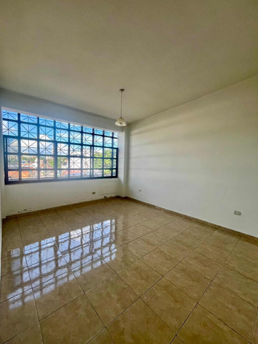 Excelente Propiedad Comercial Residencial Maracay