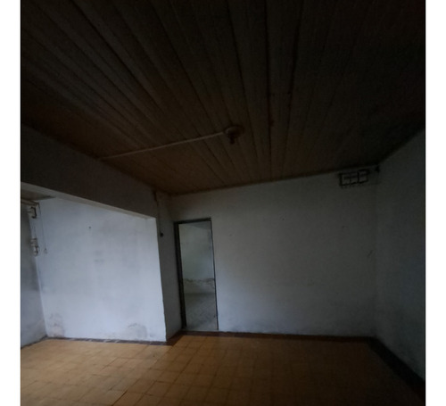 Jm Se Vende Casa En Barrio Vignoli