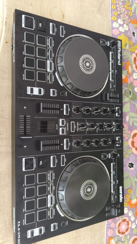 Controlador Dj Roland Dj-202 Negro De 2 Canales