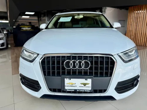 Audi Q3 2.0 Luxury 170hp S-Tronic At