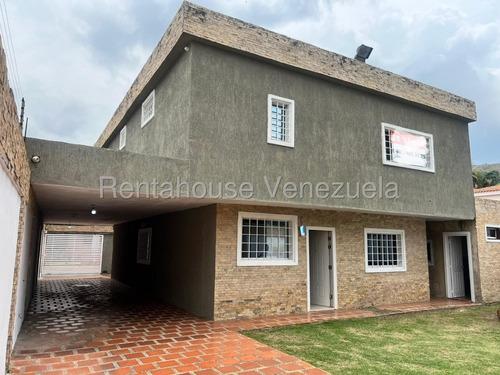 Hermosa Casa En Venta A Estrenar, Urb. El Recreo, Via San Mateo, La Victoria, Aragua, 25-21531 Mv