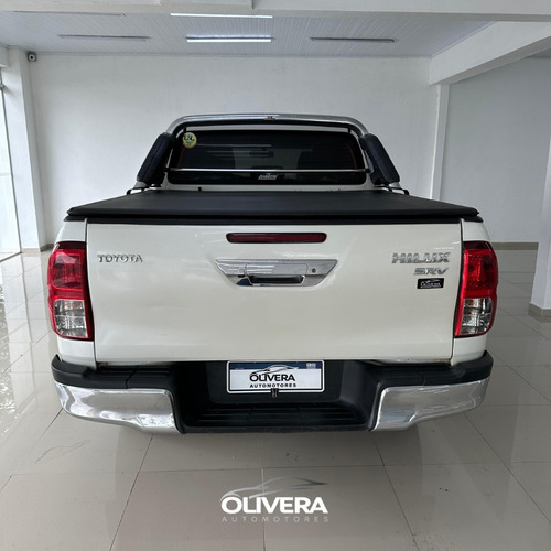 Toyota Hilux Hilux srv d/c 4x2