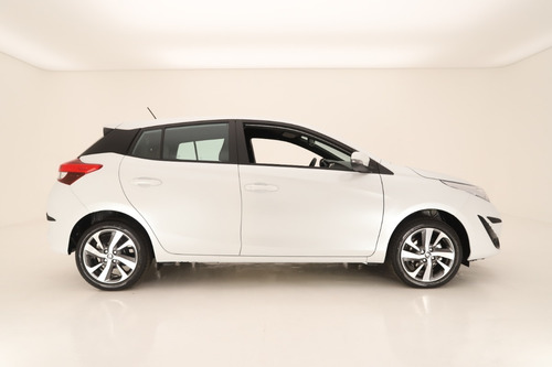 Imagen 3 de 15 de Toyota Yaris 1.5 Xls Pack Cvt 5p 2021 0km