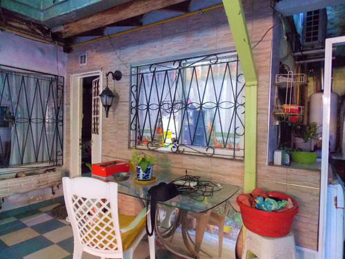 Casa Venta C/patio, 2 Cocheras, Local R. Castillo
