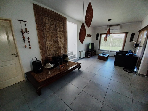 Imagen 6 de 29 de Casa En Venta En San Alfonso - Pilar Del Este