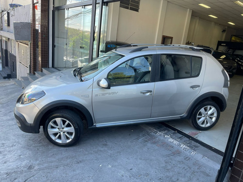 Renault Sandero Stepway 1.6 16v Hi-flex Aut. 5p