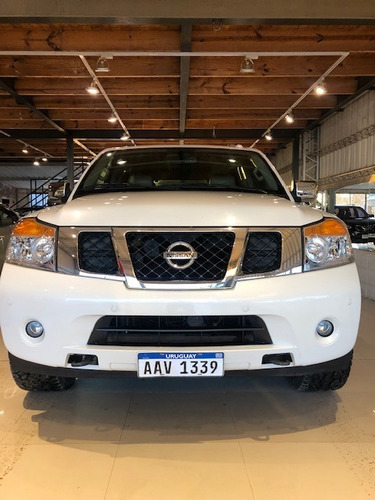 Nissan Armada 5.6 Exclusive 4x4 7 Plazas - Defranco Motors