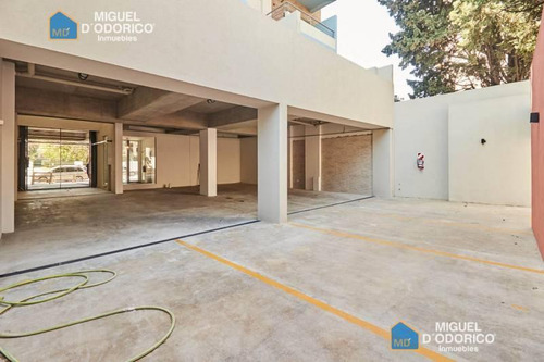 Venta Departamento 3 Ambientes Con Cochera En Parque Avellaneda