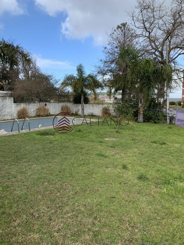 Imagen 2 de 24 de Casa En Venta A Pasos Del Mar, 3 Dormitorios , Playa Mansa - Punta Del Este - Punta Del Este Mansa