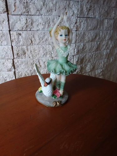 Figura Bailarina Cisne Resina Porcelana