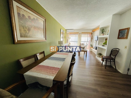 Imagen 2 de 26 de Excelente Apartamento Reciclado En Parada 1 Brava