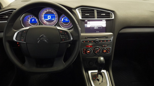 Imagen 11 de 16 de Citroen C4 Lounge Fell Pack At 2017