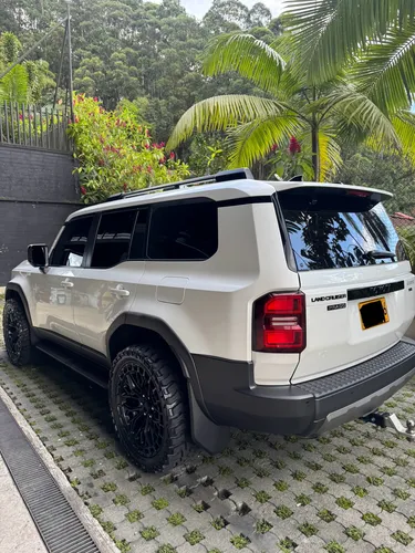 Prado Txl B2
