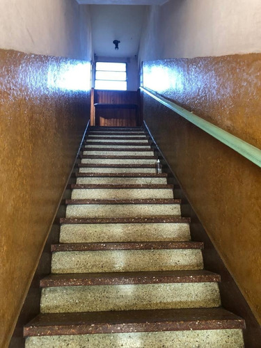 Imagen 4 de 30 de Venta Ph 3 Ambientes 1° Piso Por Escalera Con Terraza Pompeya