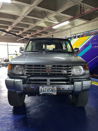 Imagen 2 de 6 de Mitsubishi Montero Dakar 2008