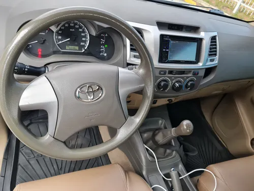 Toyota Fortuner Urbana Sr5 2.7cc Mt Aa 4x2