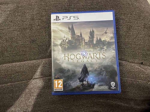 Hogwarts Legacy Ps5 - Edición Estándar Físico (Usado)