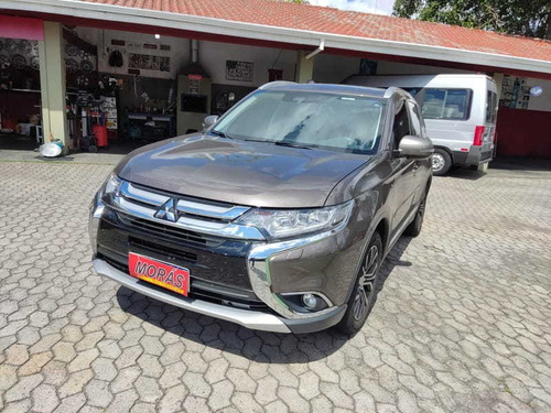 Imagem 11 de 15 de Mitsubishi Outlander 4x4-at 3.0 V-6 4p 2018
